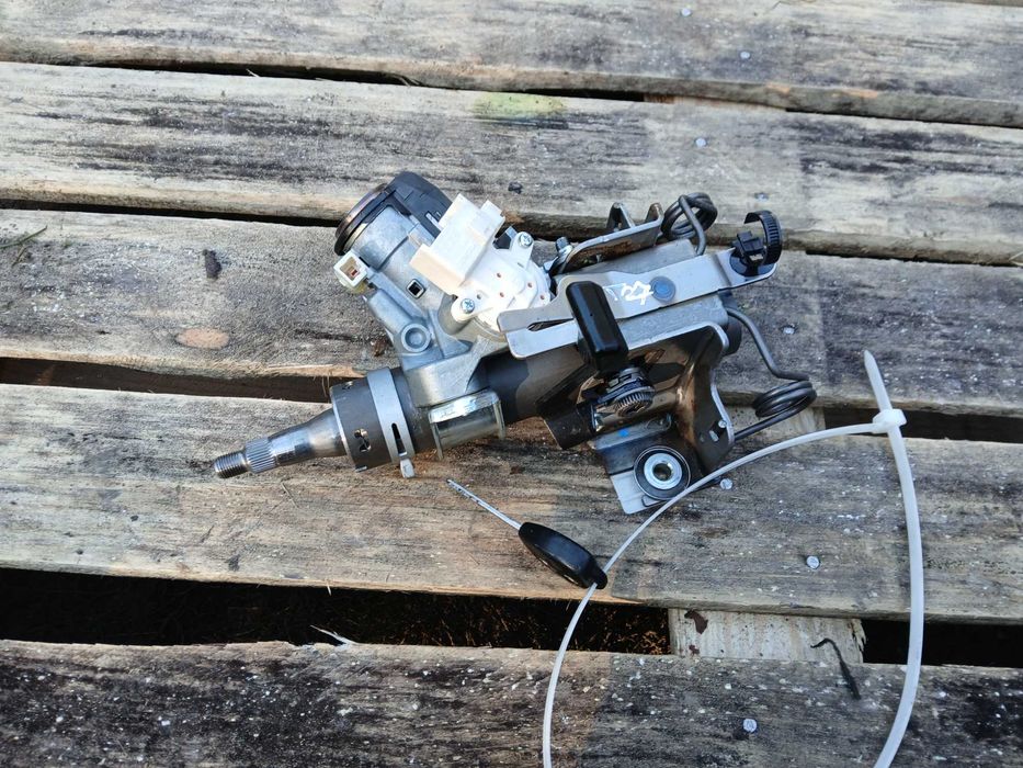 Stacyjka kluczyk Toyota Avensis III T27 09-14r