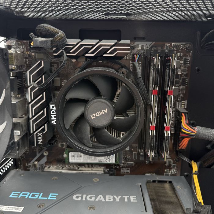 Komputer Stacjonarny AMD Ryzen 5 3600 RTX 3060 16GB RAM 512GB SSD MSI