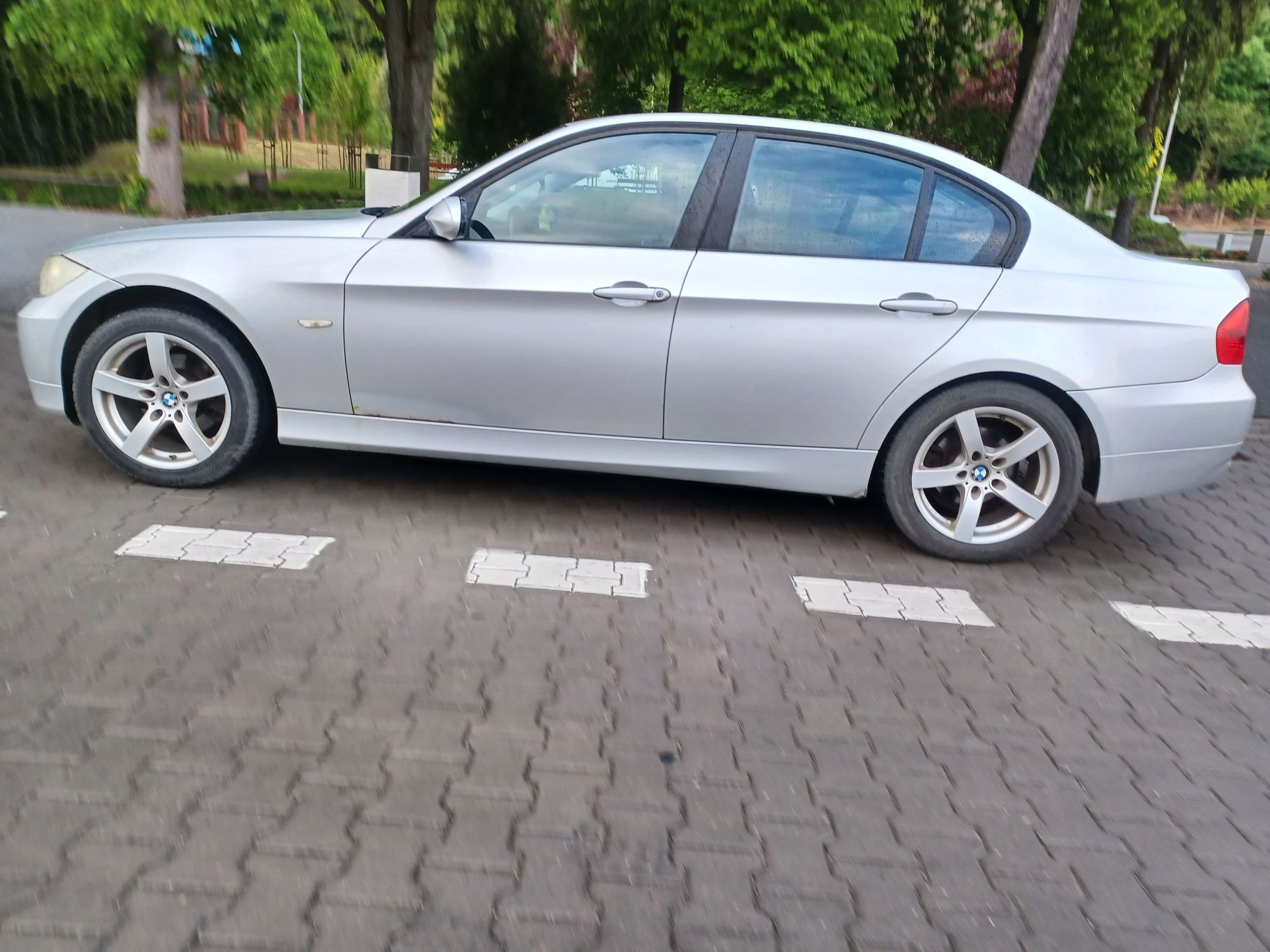 Bmw e90 320i sedan 150Km
