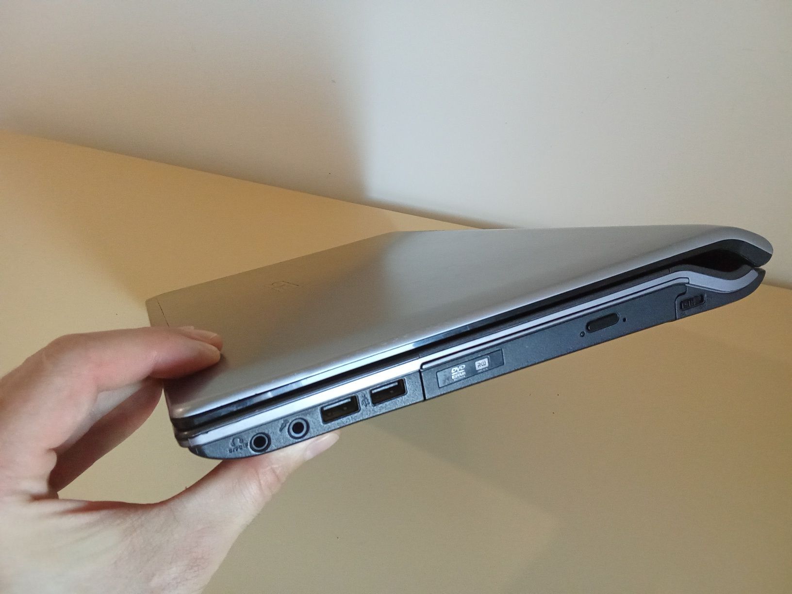ІГРОВИЙ Asus n53sm 15.6 i3 2350m ddr 3 8gb ssd 500 gb nVidia gt 630 2g
