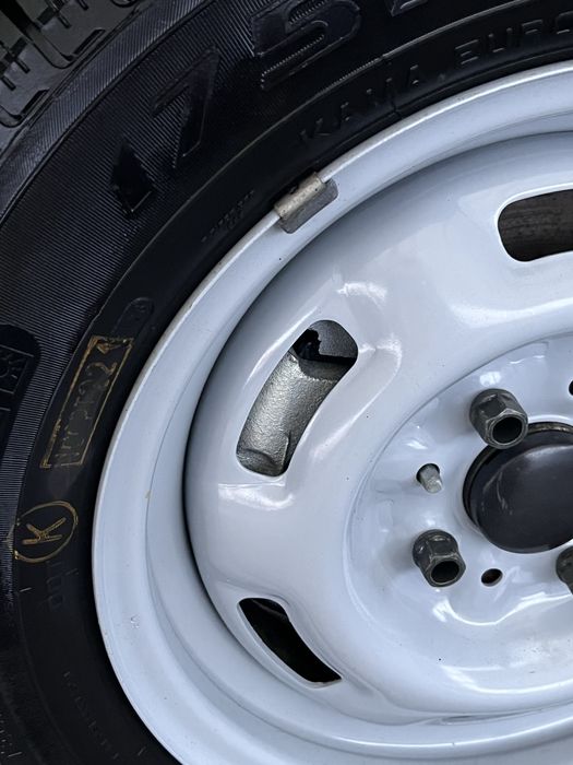 В продажа новая лада калина 185 километров пробега