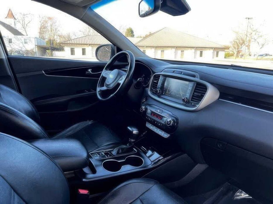 Kia Sorento      2019