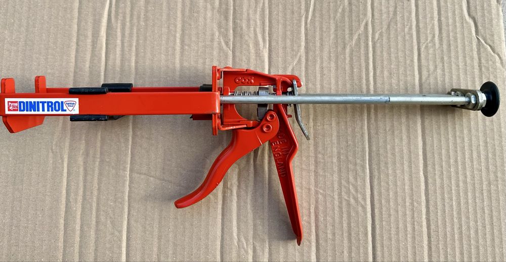 Pistolet wyciskacz podwójny do kleju mas Dinitrol Made in England