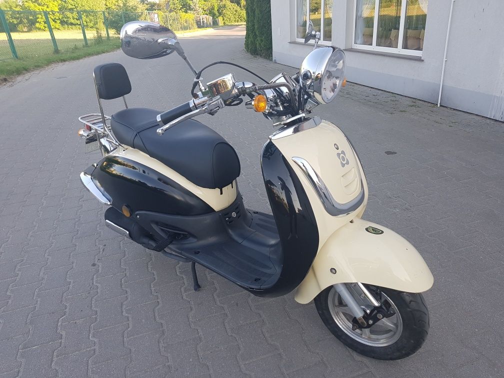 Sprzedam skuter 50 retro 2009r