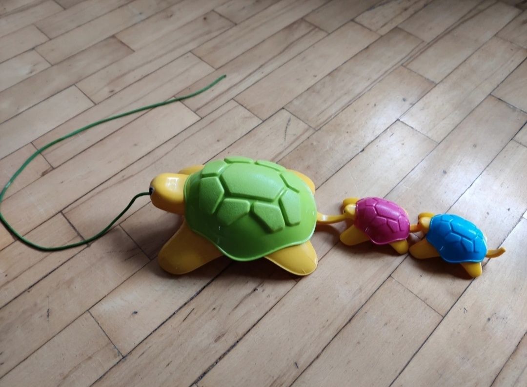 Żółw - zabawka do ciągnięcia
