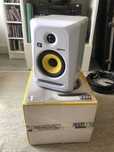 Rokit KRK 5 Gen 3 brancas
