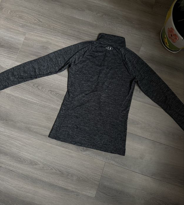 Under Armour лонгслів