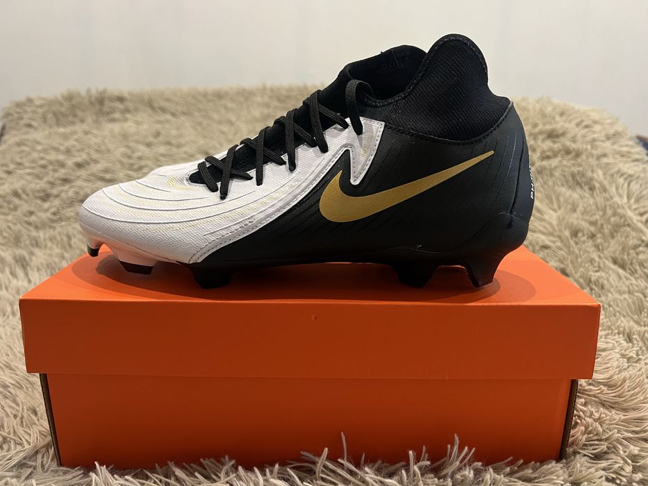 Бутси кросівки футбольні Nike Phantom Luna 2 Academy US 8,5 UK 7,5