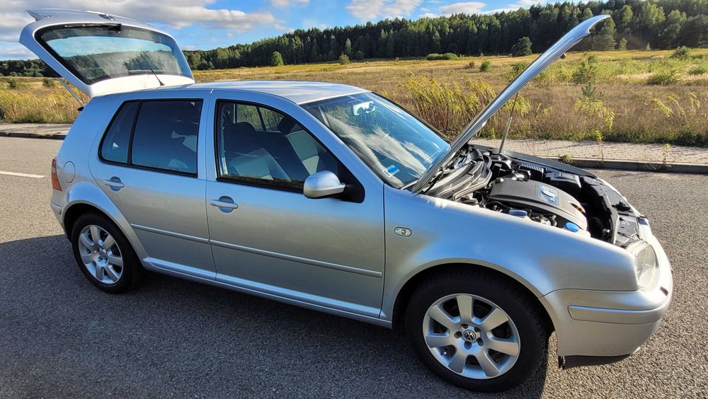 VW Golf IV 1,6 benz. Automat  wersja Pacyfic