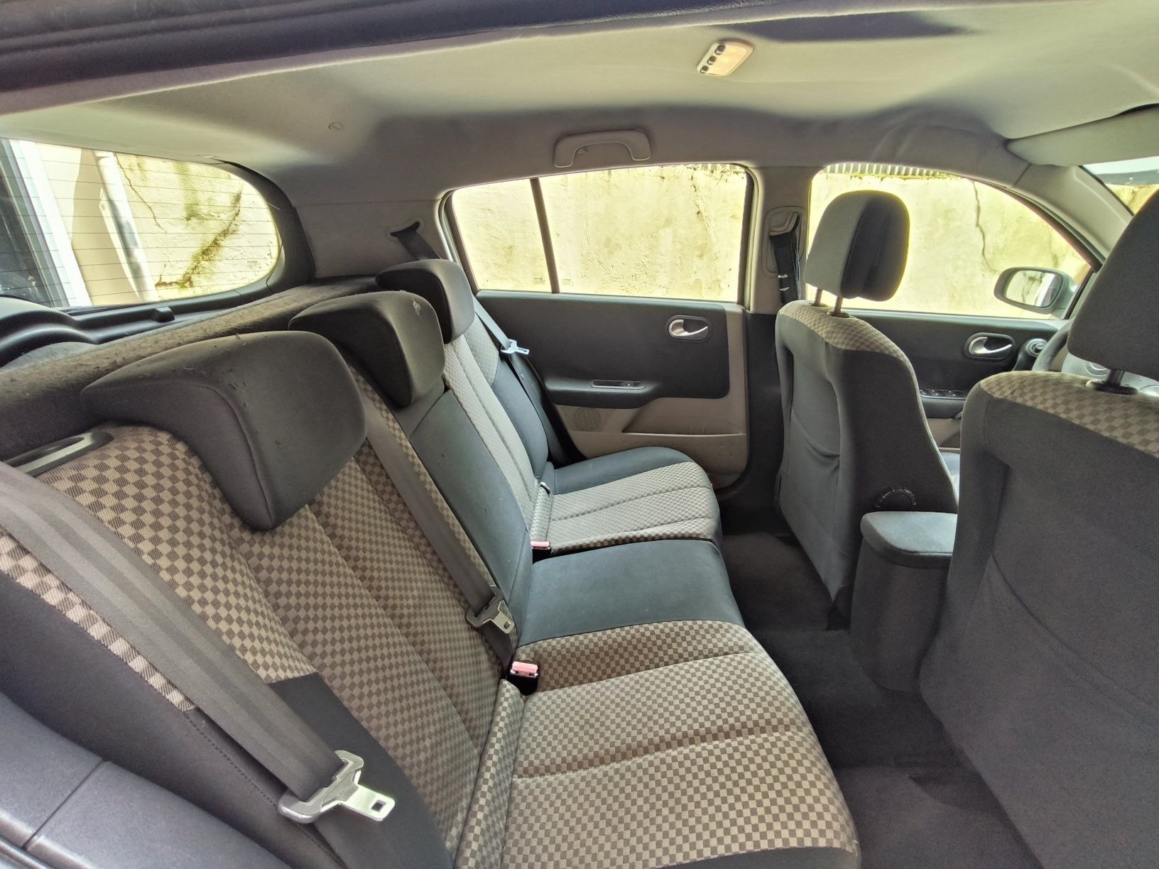 Renault Megane 1.5Dci apenas 180 mil kms