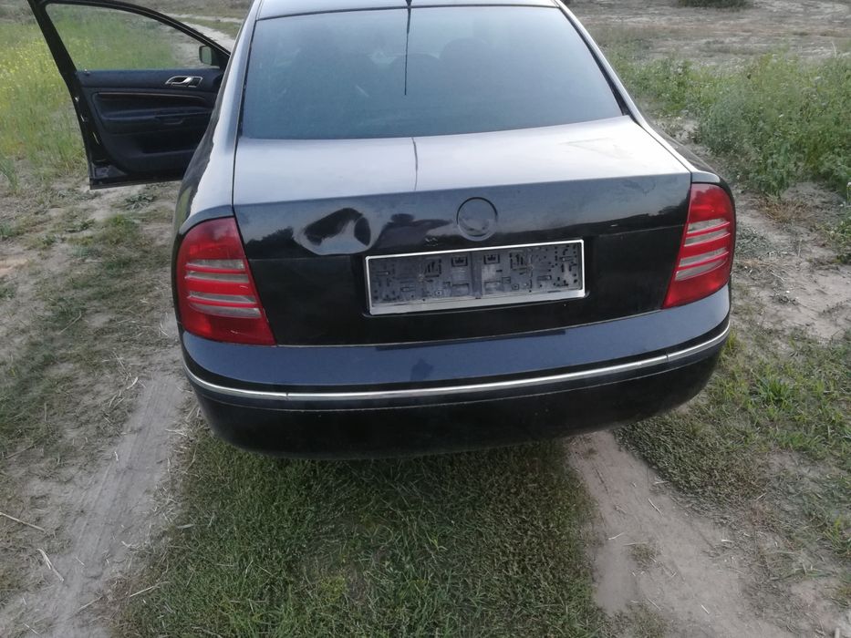 Skoda superb 1 cała na części kod 9910 webasto!