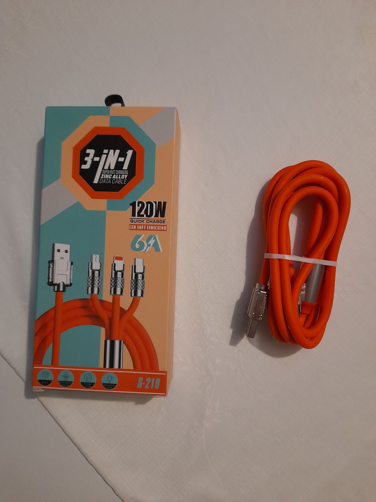 Kabel 3in1 - z 3 wejściami do telefonu