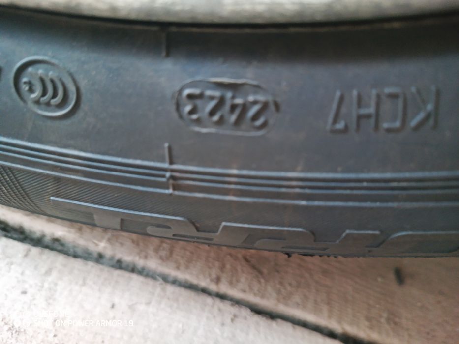 Продам 215 60 16 зимова всі деталі за телефоном