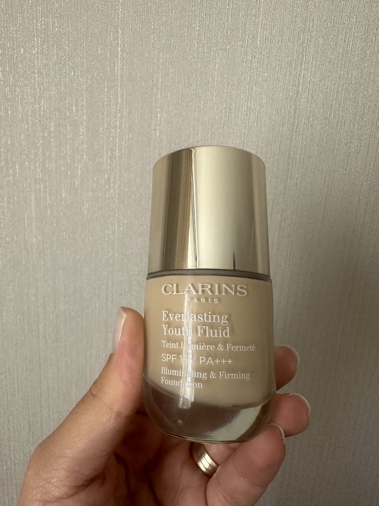 Стійкий тональний крем Clarins Everlasting Youth Fluid 105N