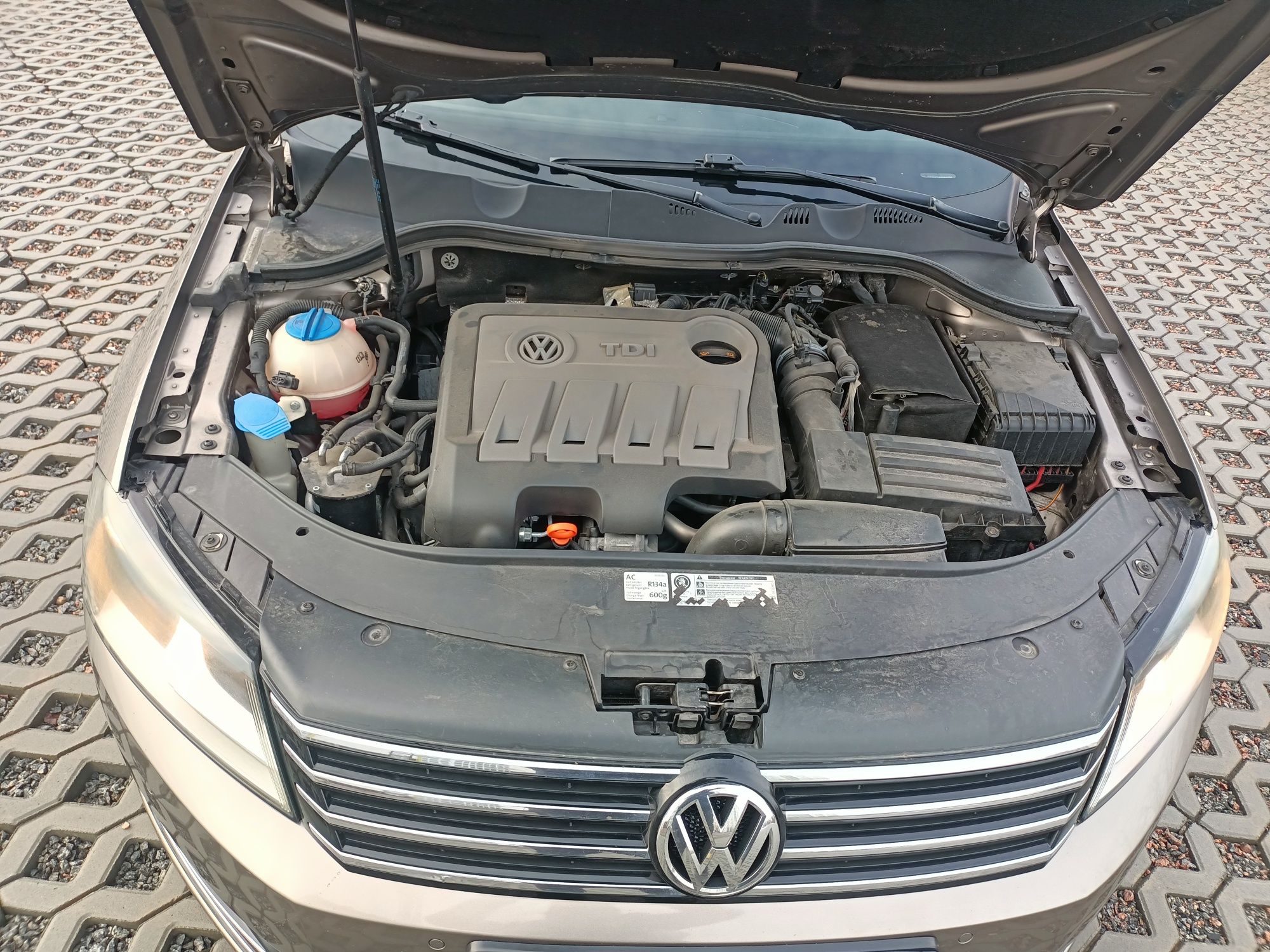 VW Passat b7,2.0 tdi,автомат