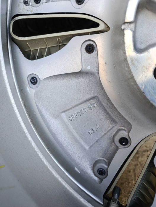 Koła Kia Optima, Niro, Hyundai Kona 5x114,3 7J ET50 215/55R17 Michelin