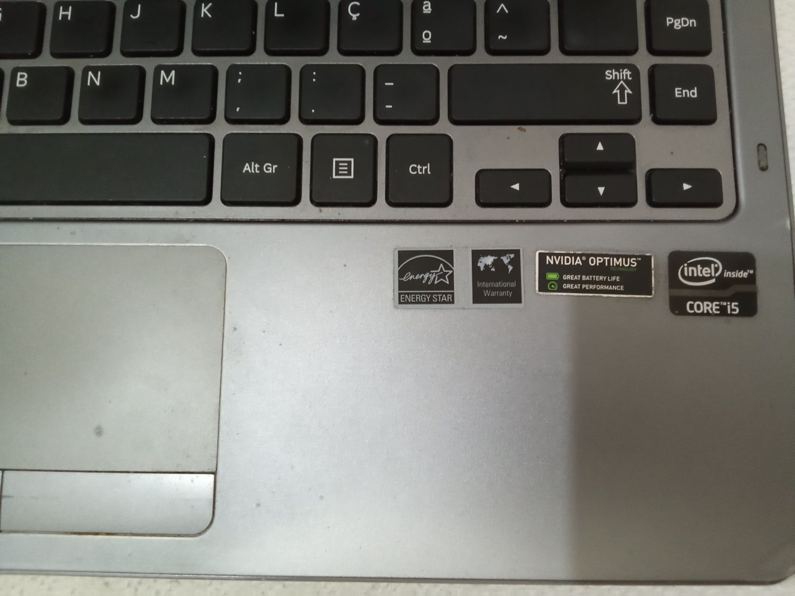Portátil Samsung Core i5 a funcionar – sem carregador