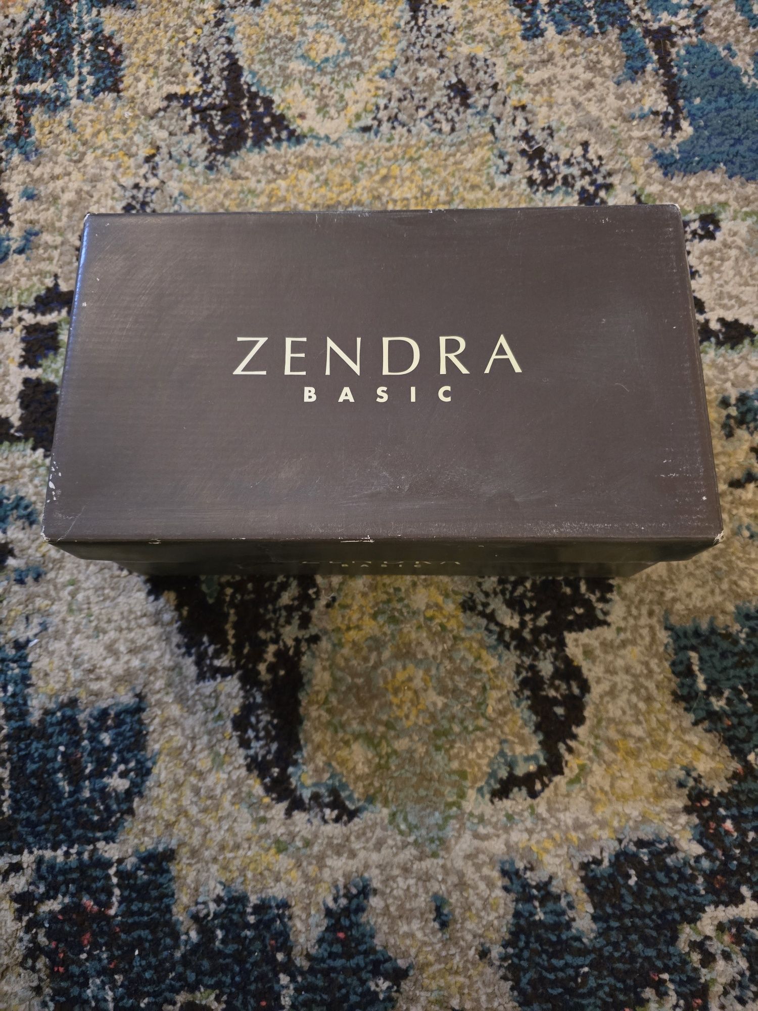 Sapatos pele pretos - Zendra (novos na caixa)
