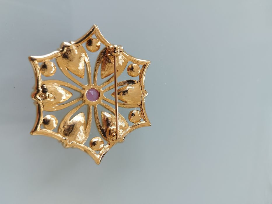 lindo broche vintage Swarovski