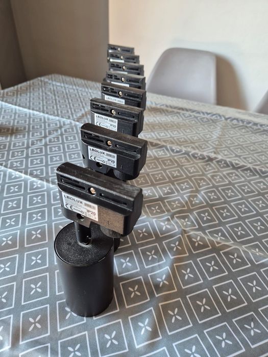 Reflektor szynowy szynoprzewód LED lampa szynowa spot na żarówkę GU10
