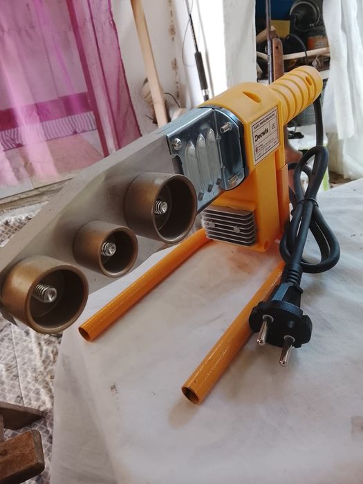 Máquina de canalização
