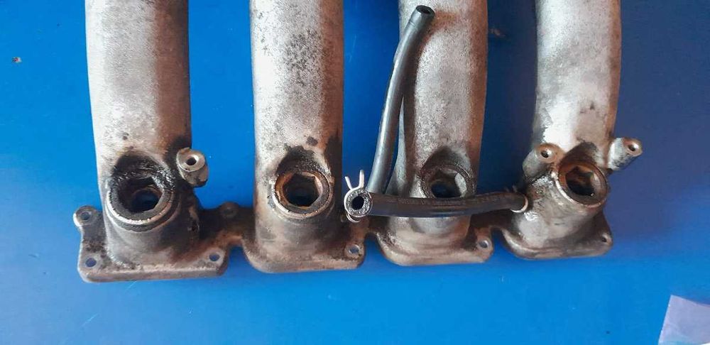 Kolektor dolotowy ssący Audi A4 Passat B5 1.8 Turbo 06B133223AD