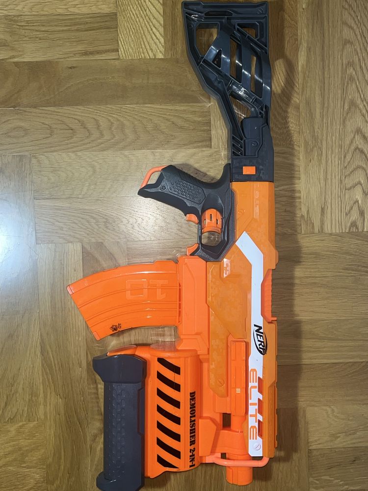 Zestaw Nerf 5 wyrzutni 3 magazynki