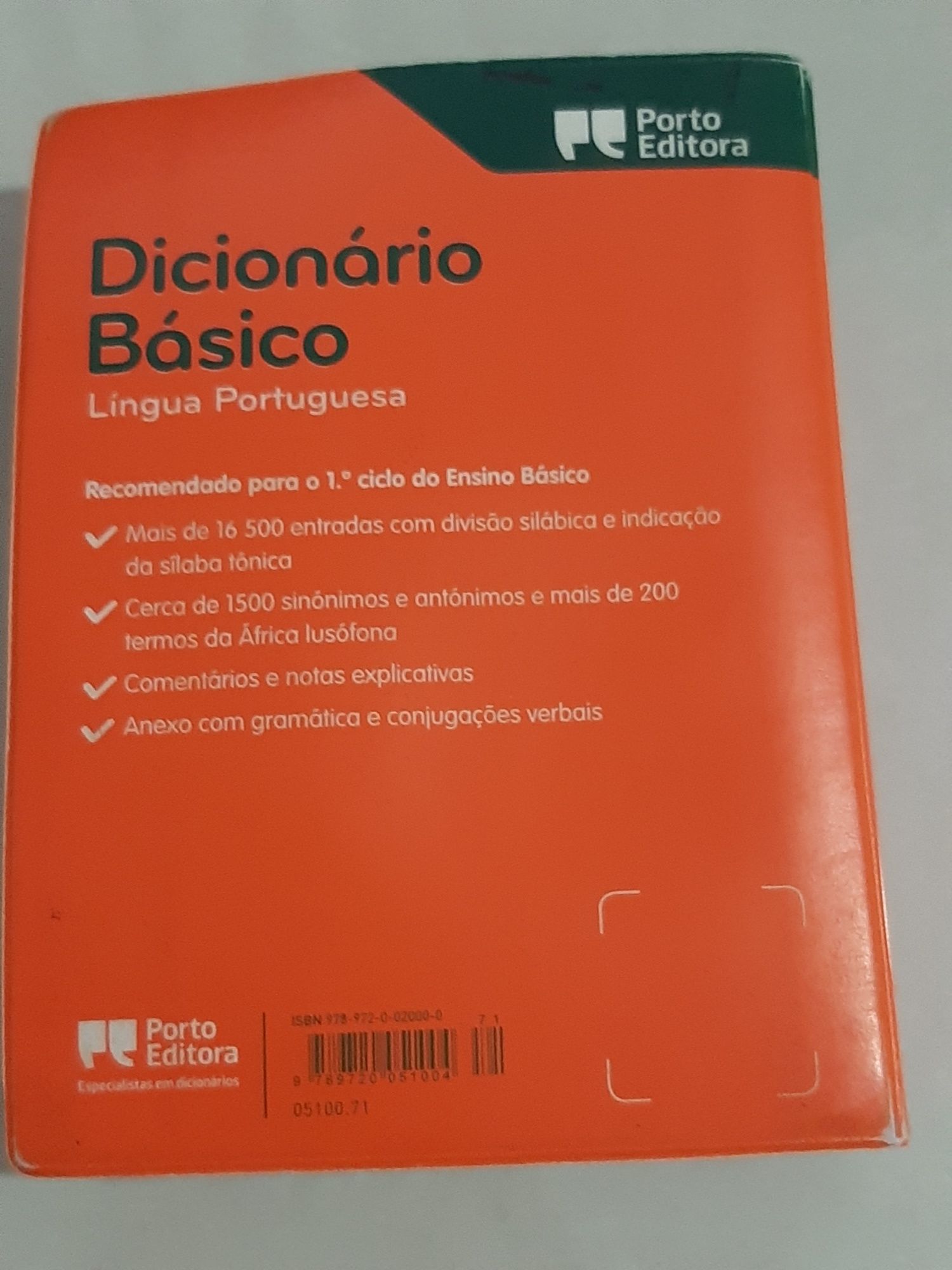 Dicionários 1° ciclo.