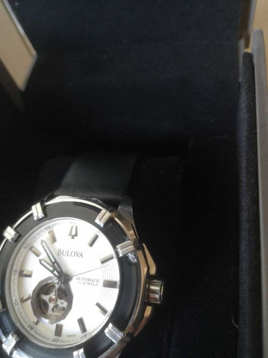 продам годинник BULOVA 96A123