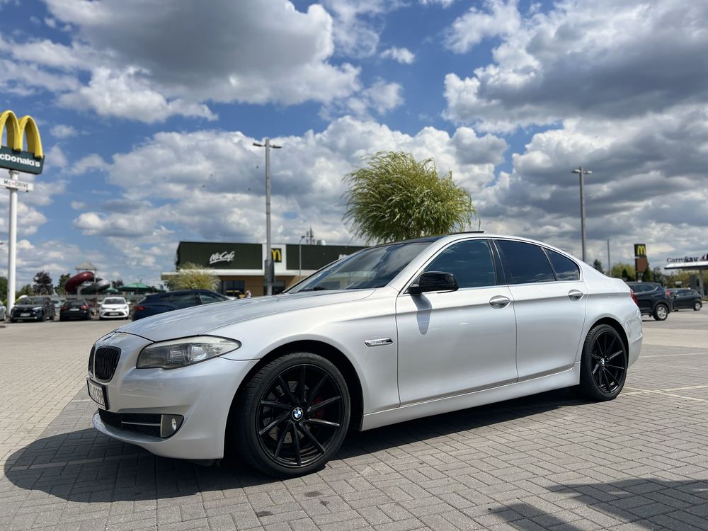 BMW 528i xDrive 2013