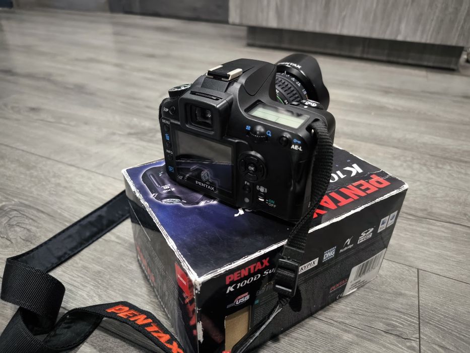 Pentax k100d super, дзеркальний фотоаппарат