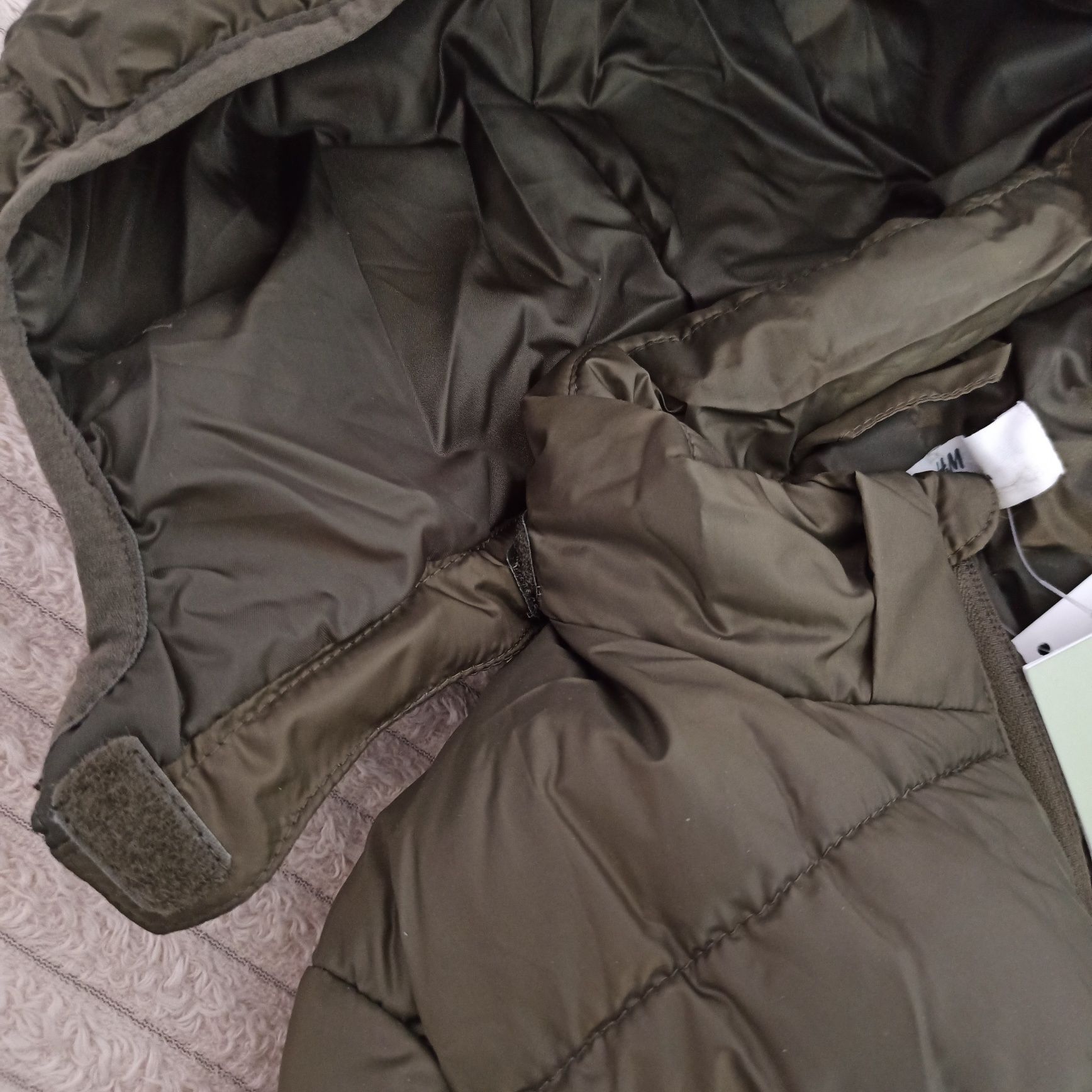 Демисезонная куртка H&M,152,158,164,170,+перчатки в подарок