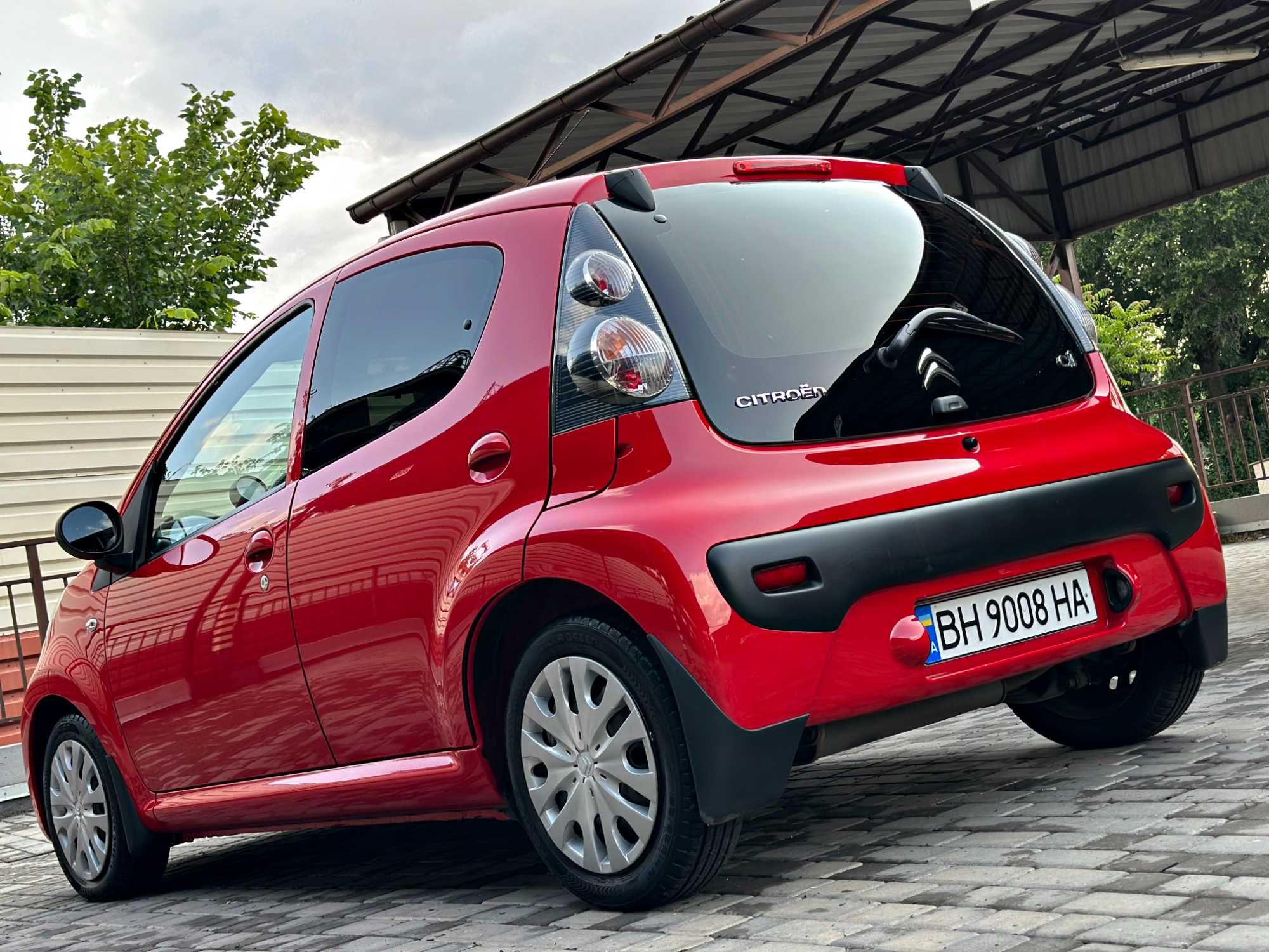 Продам Citroen C1 2012