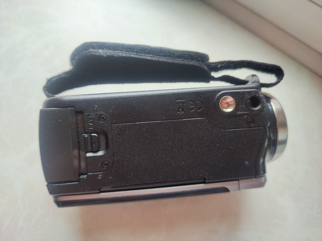 Відеокамера Samsung HMX-F90 Black