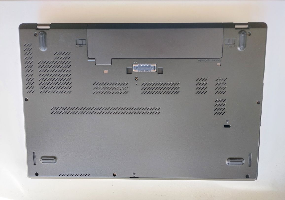 Ноутбук Lenovo 15.6/i5 5gen/8gb/ssd/акб 5.5 годин