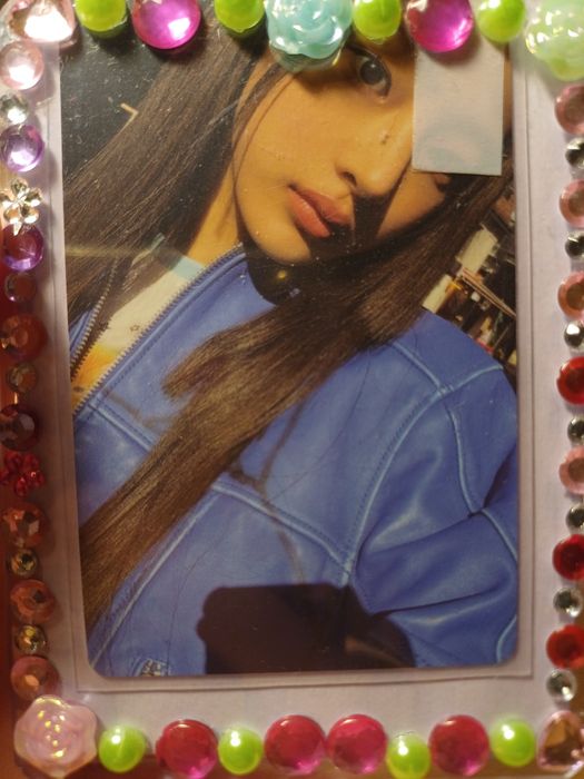 minji photocard.