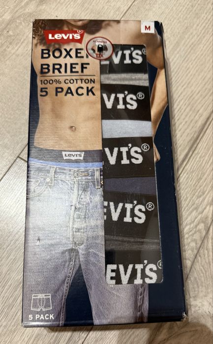 Боксерки Levis , розмір М , оригінал США