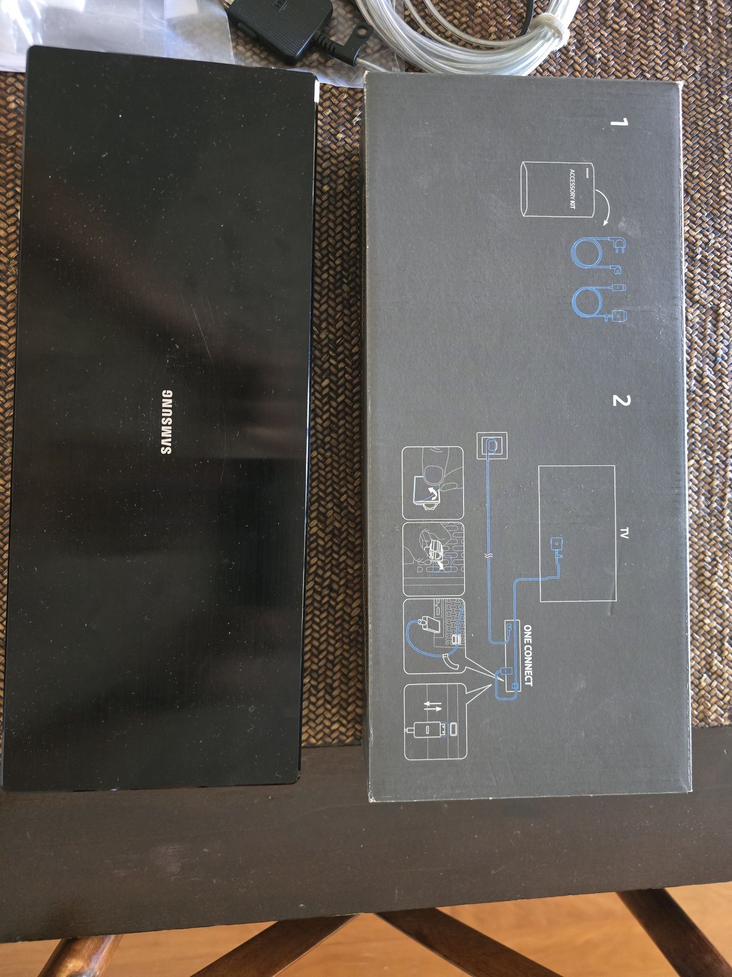 One box samsung com acessorios