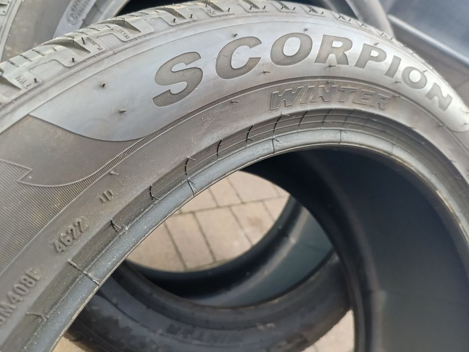 Opony zimowe 275/45R21 Pirelli Scorpion