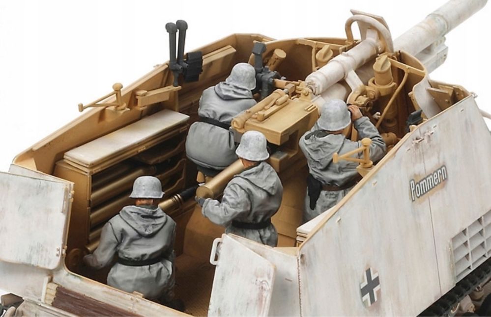 Model 1:35 Niszczyciel Nashorn 8.8cm PaK 43/1 35335 Tamiya