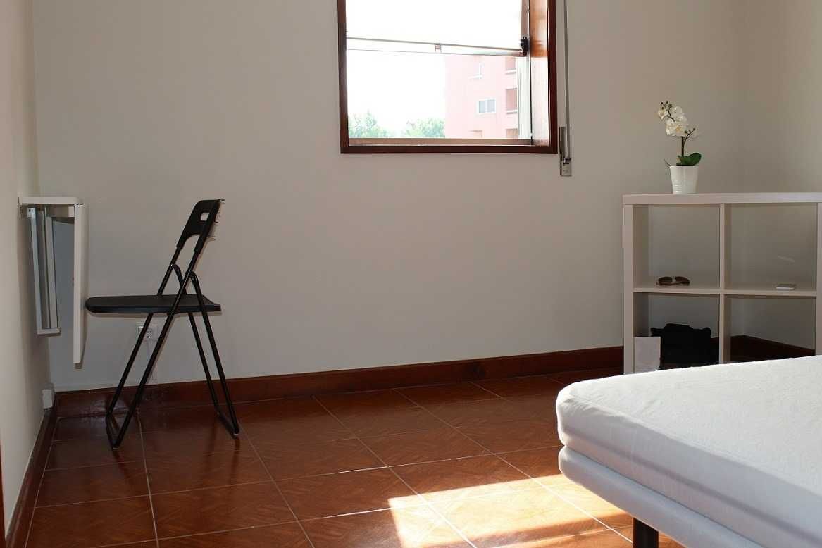 Quarto para arrendamento mensal Centro de Famalicao