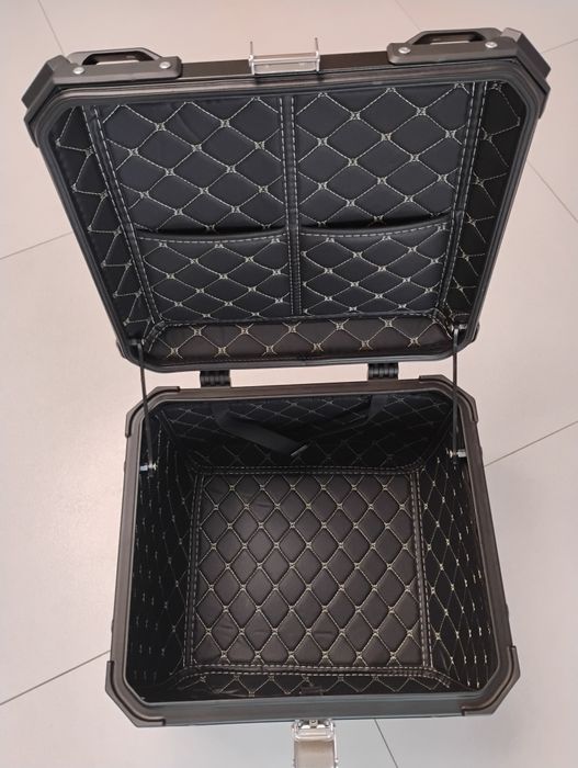 Kufer motocyklowy 55L