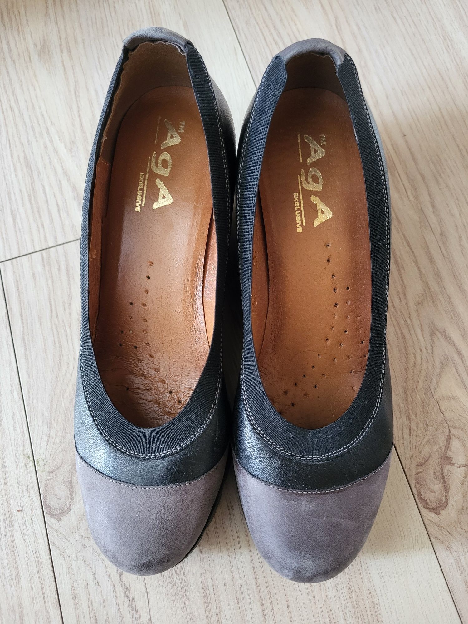 Buty damskie na koturnie.  Roz. 37