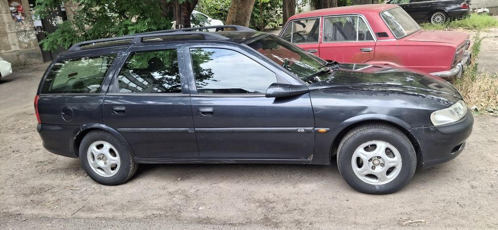 Опель вектора В 1998 2.0 дизель
