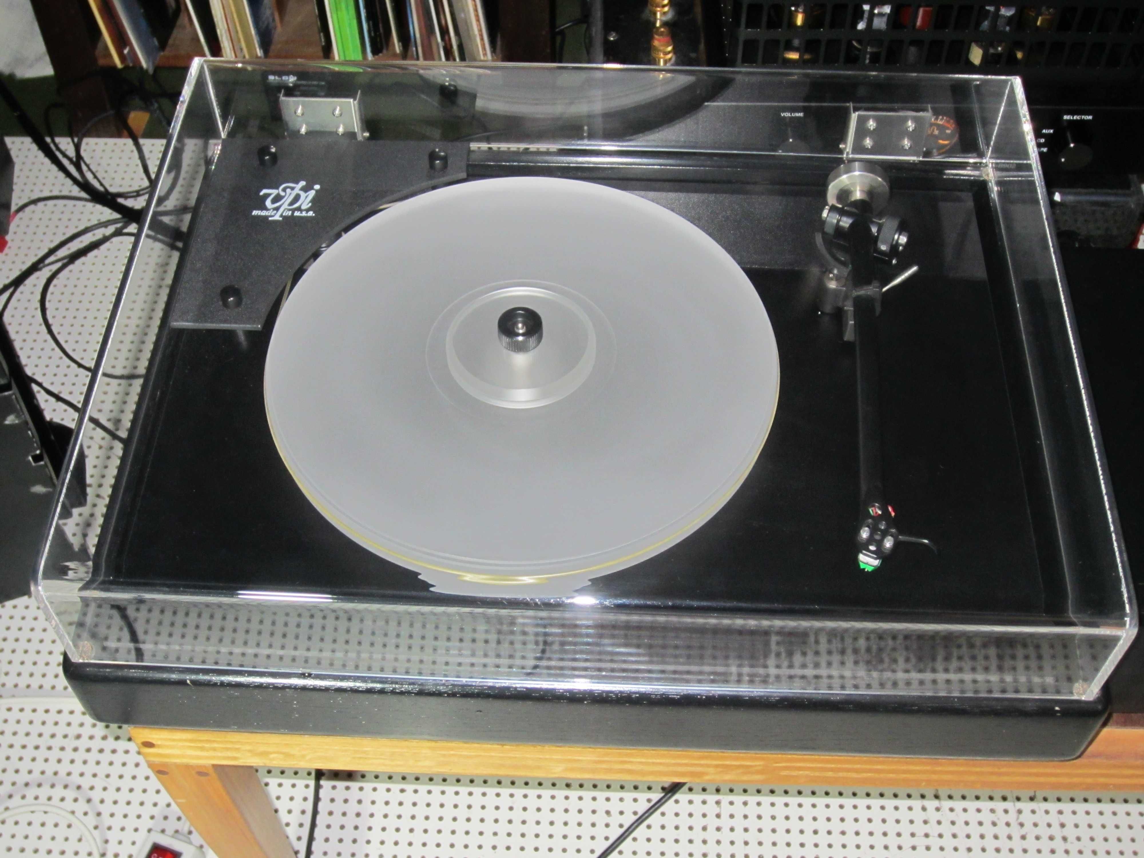 Gira discos VPI com braço Rega RB300