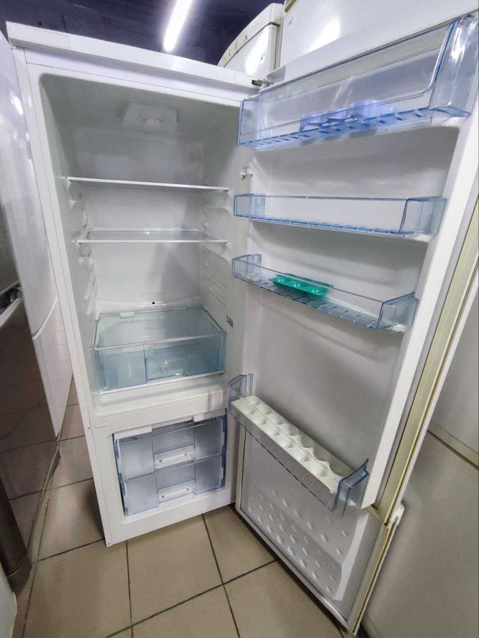 Холодильник Indesit BIAA 10P, доставка, гарантія