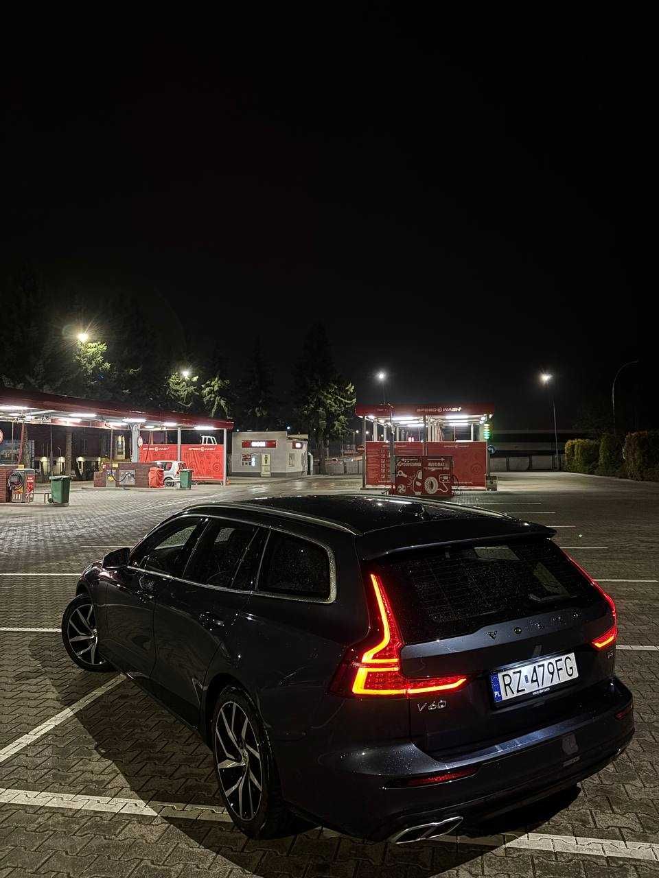 Volvo V60 2.0 Benzyna 250 HP Universal Faktura VAT 23%  ЕКСПОРТ ПДВ 0%