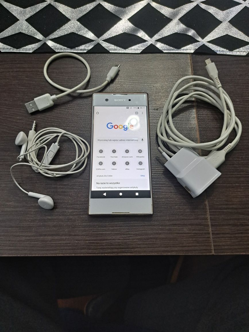 Smartfon Sony Xperia XA1 - Zestaw.