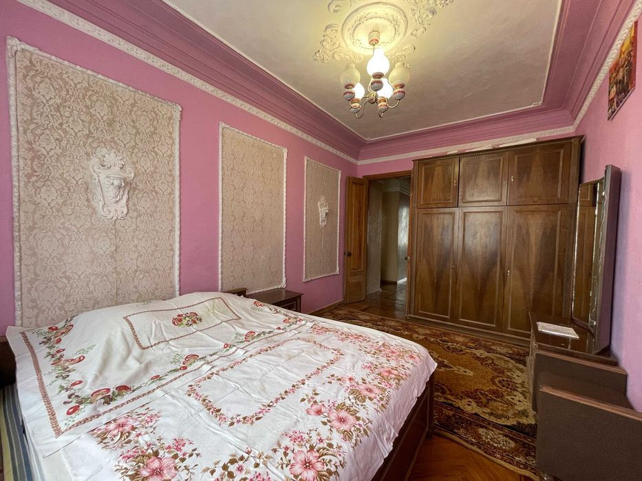 Продам Сталинку, в доме со шпилем, на Плехановской.(404261)