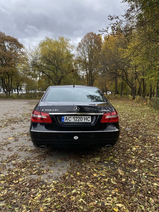 Mercedes Benz E350 повний привід 2010 рік